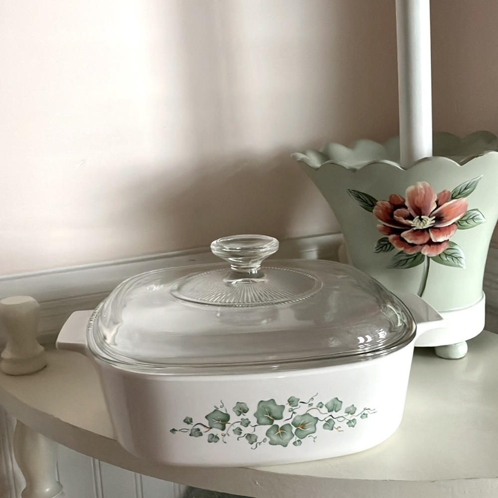 Callaway Corning Ware 2 L Casserole & Lid
